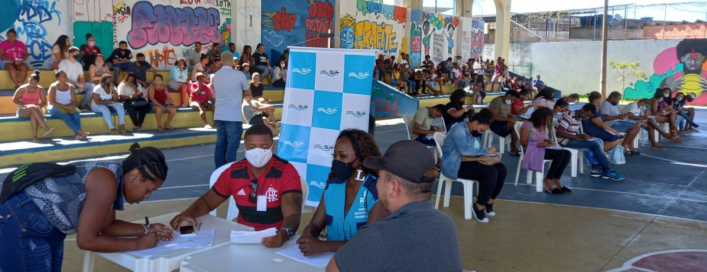 Programa de Contratações Comunitárias gera oportunidades a moradores da região Programa de Contratações Comunitárias gera oportunidades a moradores da região
