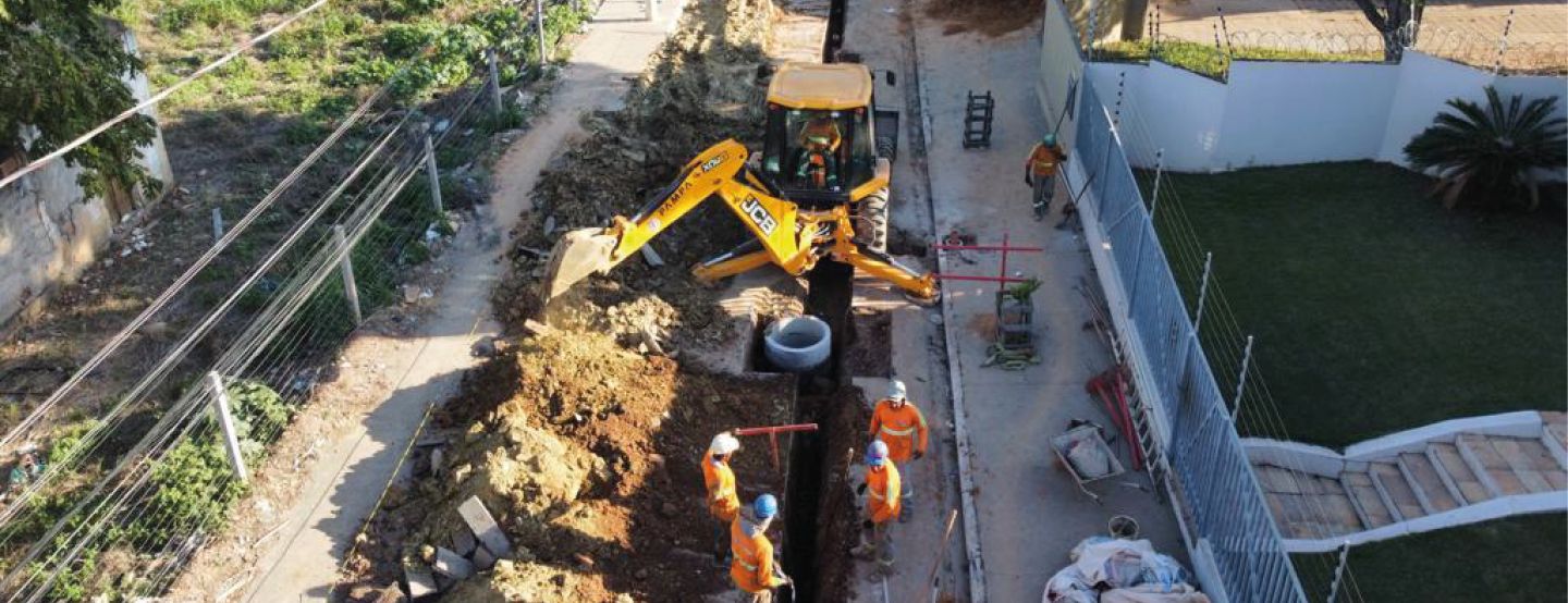 Cuiabá recebe 12,5 mil metros de novas redes de esgoto Cuiabá recebe 12,5 mil metros de novas redes de esgoto