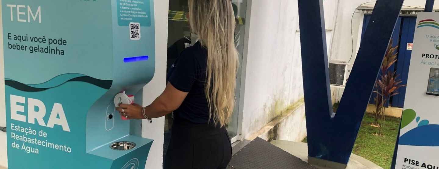 Estações de Reabastecimento de Água (ERAs) da Iguá em Miguel Pereira já evitaram descarte de mais de 4.500 garrafas pet Estações de Reabastecimento de Água (ERAs) da Iguá em Miguel Pereira já evitaram descarte de mais de 4.500 garrafas pet